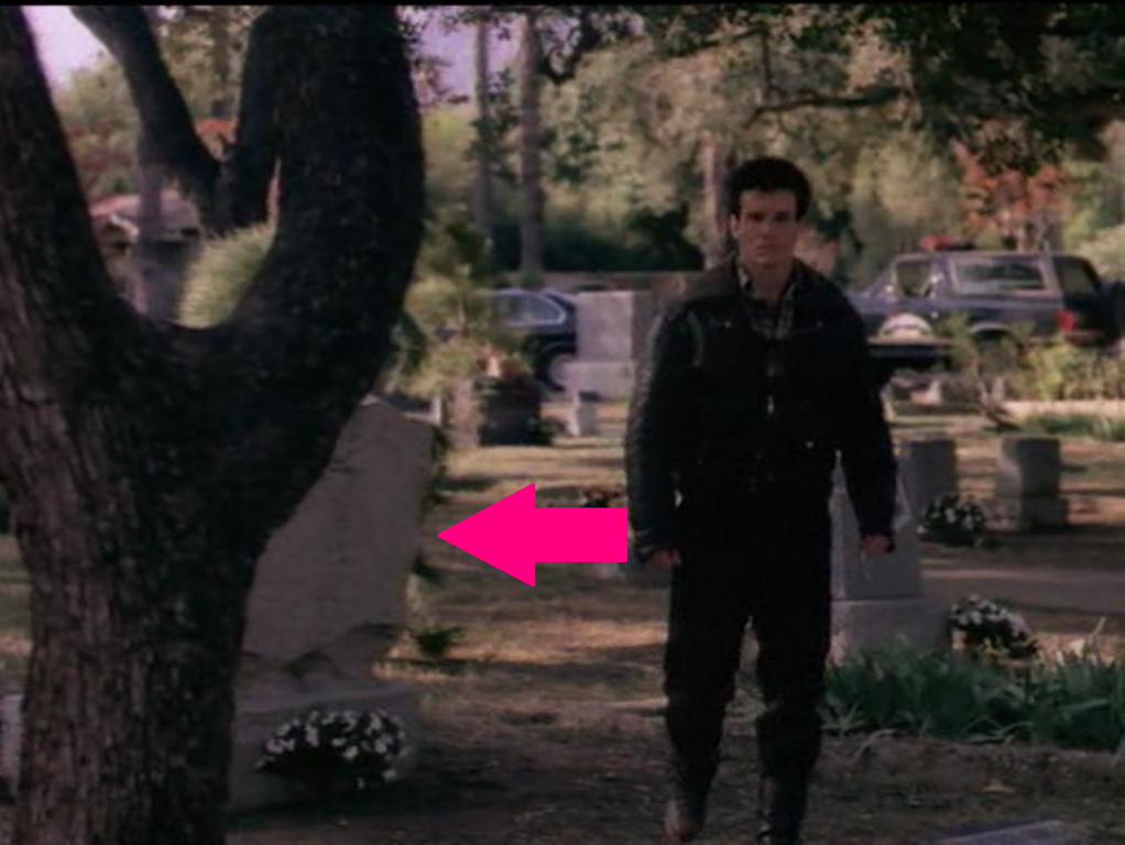 Twin Peaks tombstone