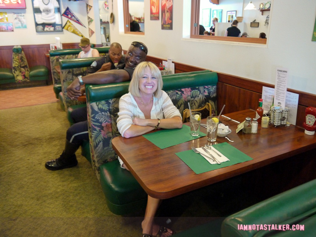 JJ's Diner- Parks and Recreation-1000109