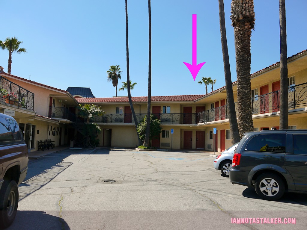 Safari Inn- True Romance room