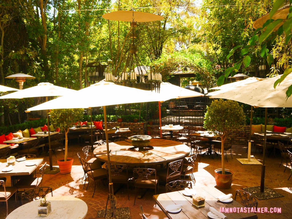 Villa Restaurant Woodland Hills Must Love Dogs (23 of 47)