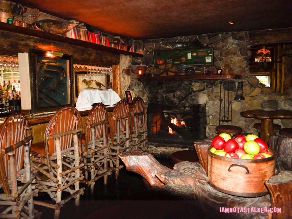 Saddle Peak Lodge from Bones-1020739
